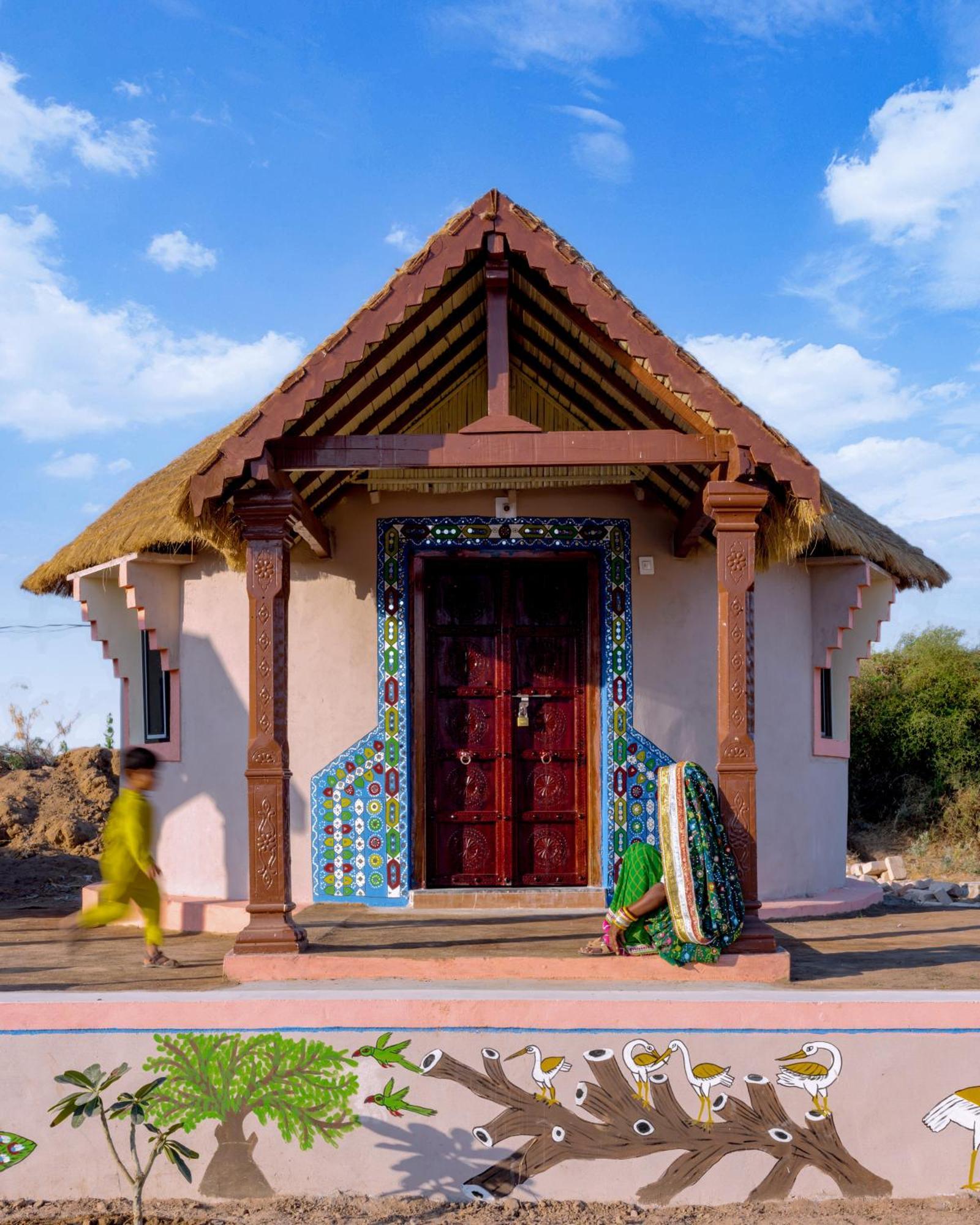 Dholavira Village Resort Bagian luar foto