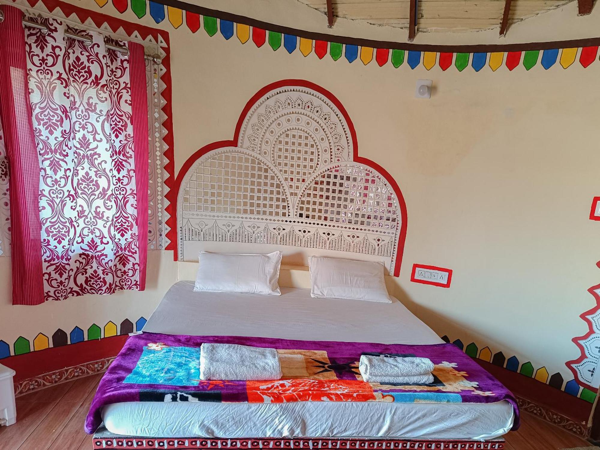 Dholavira Village Resort Bagian luar foto